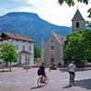 La chiesa parrocchiale di Cortaccia all’Adige - Foto: AT, &copy; Peer