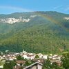 Regenbogen &uuml;ber dem Montaner Dorfkern. Foto: &copy; S.T. Kramer