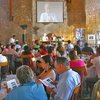 Das Gew&uuml;rztraminer Symposion im Heimatort des Gew&uuml;rztraminers. Foto: &copy; Verein Gew&uuml;rztraminer