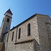 La chiesa parrocchiale nel centro di Laghetti - Foto: AT, &copy; Peer
