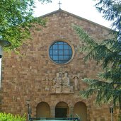 bozen gries st quirein christkoenig kirche cristo re