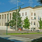 bozen gries st quirein landesgericht