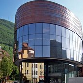 bozen seilbahn ritten neue talstation moderne architektur