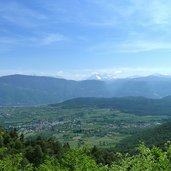 aussicht eppan montigglerwald dolomiten