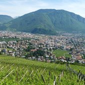 RS blick auf bozen gries und zentrum von jenesiner strasse