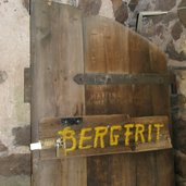Bergfried Bergfrit Boymont Eingang RD P