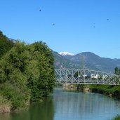 start radweg bozen eppan fachwerkbruecke etsch