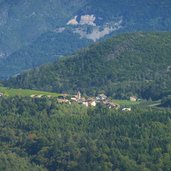 eppan montiggl dorf und wald