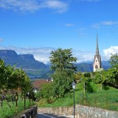 montan pinzon kirchturm und umgebung