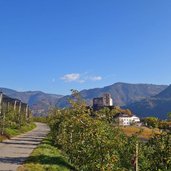 jenesien burg ruine rafenstein herbst