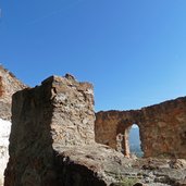 terlan burg ruine neuhaus maultasch