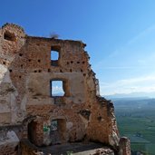 terlan burg ruine neuhaus maultasch