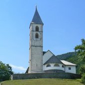 Fennberg Fenner See Kirche St Leonhard