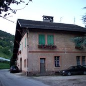 alter bahnhof in montan