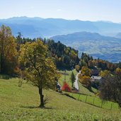 weg bei oberglaning herbst landschaft