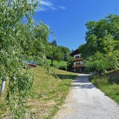 weg bei steinhaus hof aldein