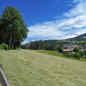 eggerer weg blick nach aldein