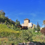 Eppan Herbst Schloss Korb