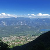 kaltern und kalterer see von mendelstrasse aus