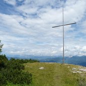 RS schwarzer kopf mendelgebirge mit gipfelkreuz