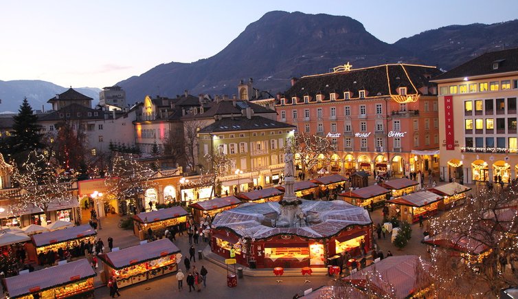 RS Christkindlmarkt Bozen Waltherplatz