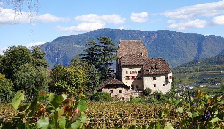 RS eppan schloss englar weingarten herbst